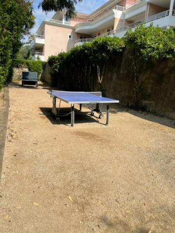 T2 Avec Terrasse Et Jardin Apartment Cannes Luaran gambar